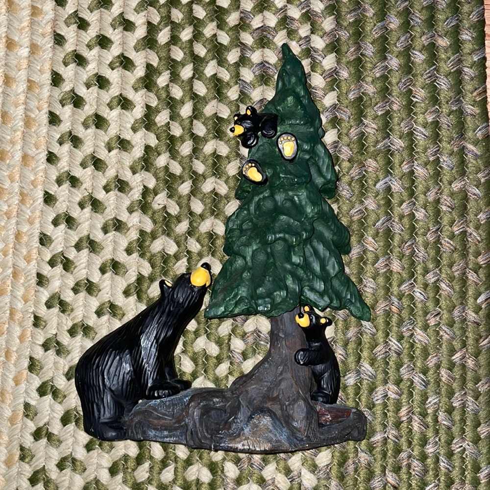 Bearfoot Bears “Family Affair” tree figurine